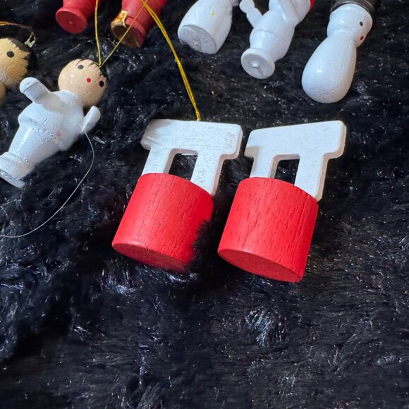 Vintage Wooden Christmas Ornaments Set Of 33 Handcrafted Holiday Decore - Picture 6 of 6